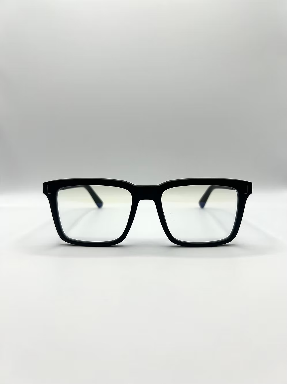 Rechthoekige Bril met Subtiele Accenten thumbnail 2