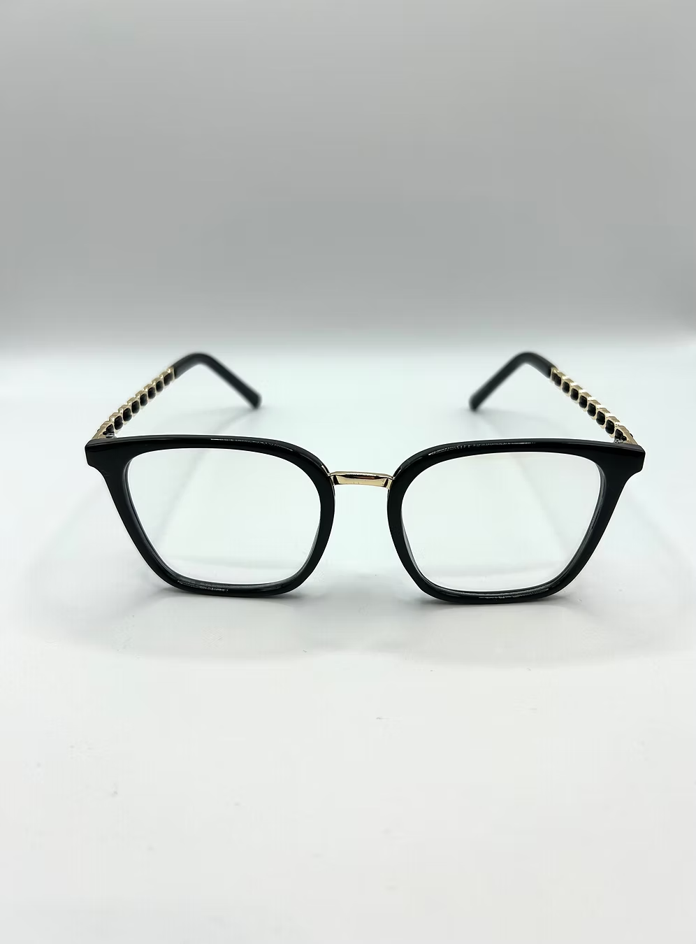 Chique Zwarte Vierkante Bril met Gouden Kettingdetails thumbnail 3